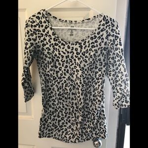 H&M 3/4 Sleeve Leopard Maternity Blouse